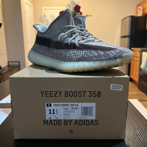 adidas gazelle silver green womens Yeezy Boost 350 V2 Zyon (Infants) | Adidas main image 1
